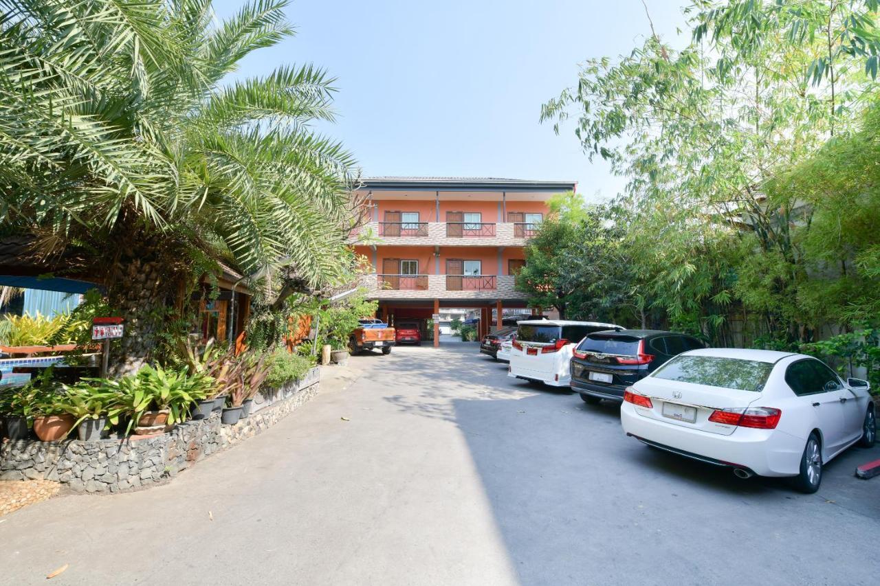 Oyo 549 Maesri Resort Pattaya Exterior foto