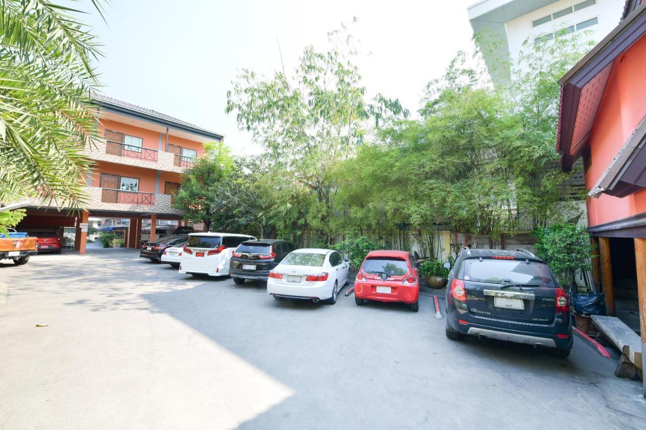 Oyo 549 Maesri Resort Pattaya Exterior foto
